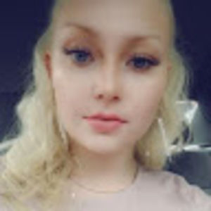 Meet your Posher, Esther